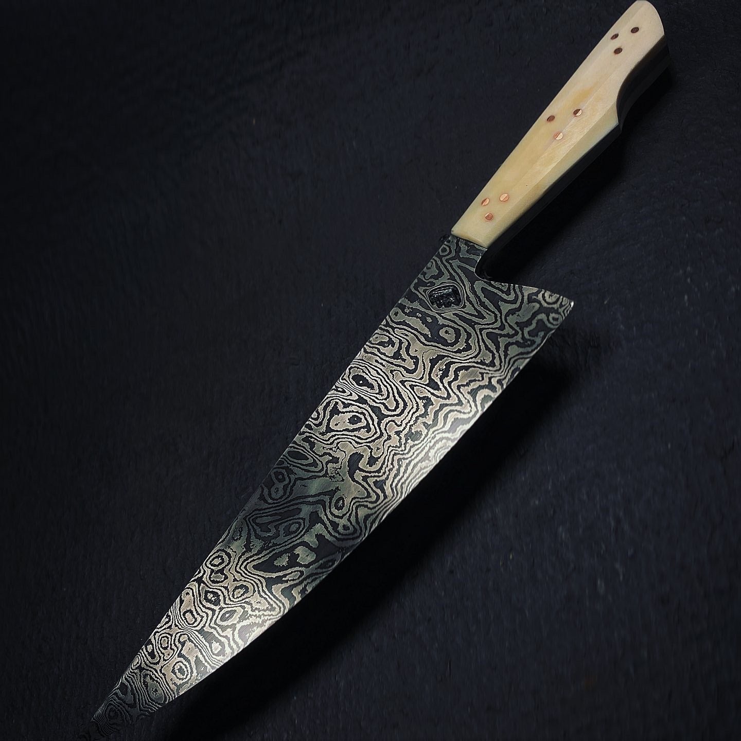 Apple Valley Forge - Custom 9 Integral Feather Damascus Chef Knife w/ -  New West KnifeWorks